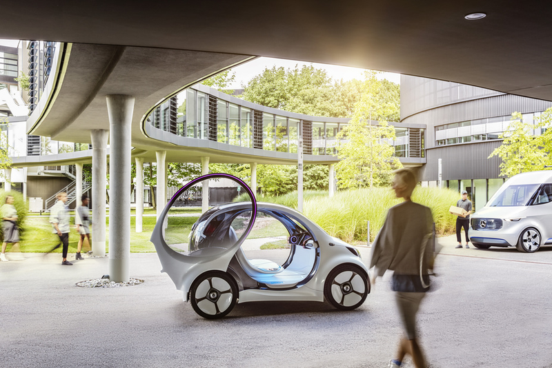 Illustration for article titled The Fully-Autonomous Electric Smart ForTwo Concept Car Has A Grille That Will Greet You With 'Hey'